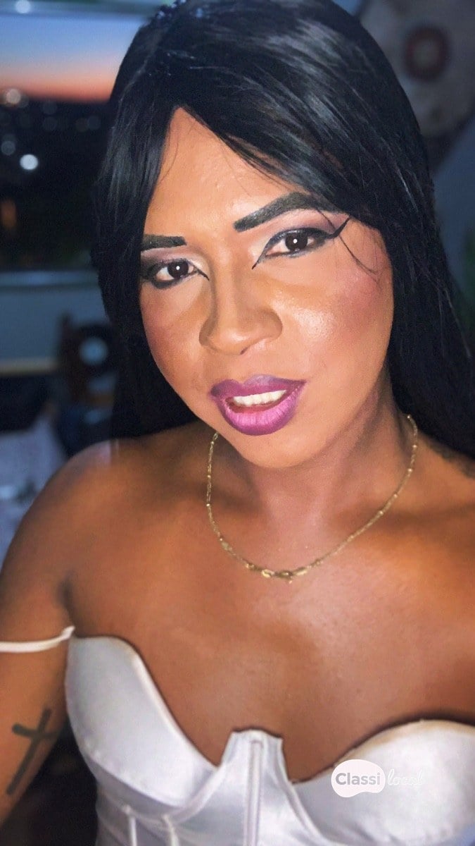 Talitta negra trans é massagem — foto 2 de 10