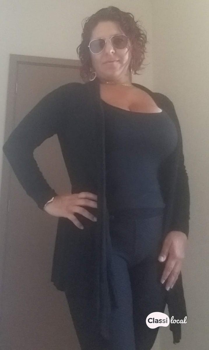 Sheila coroa massagista — foto 1 de 10