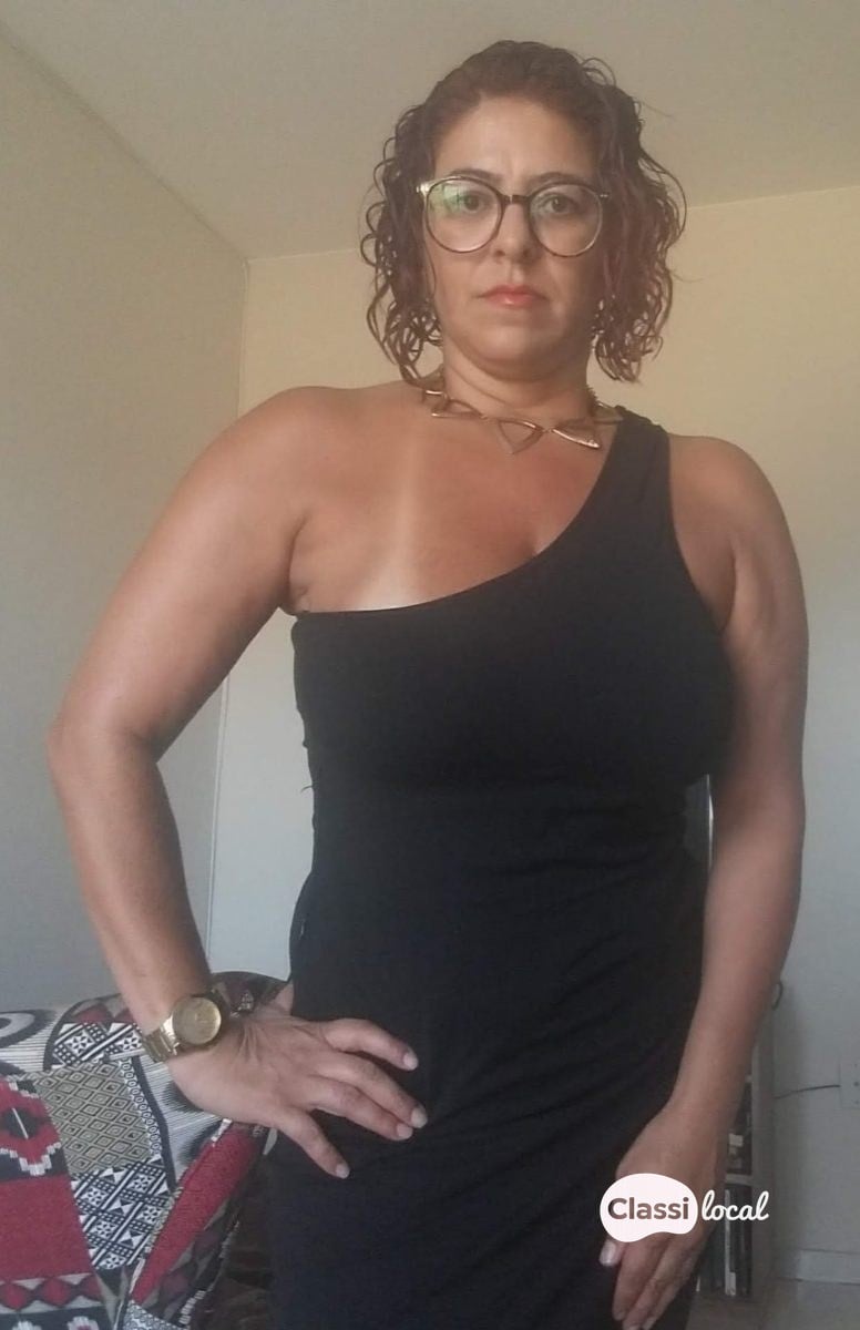 Sheila coroa massagista — foto 2 de 10